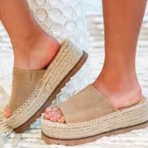 Society Neutral Taupe Espadrille Slide Platform Sandals